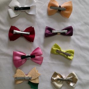 8 Pair Of Hair Clips For Girls