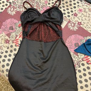 Dress (party)