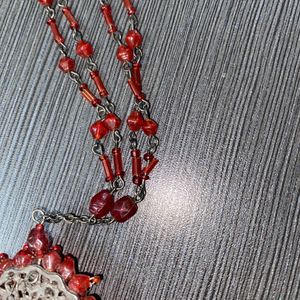 Red Stylish Neckpiece