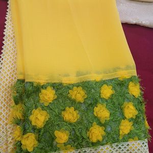 Floral Design Saree