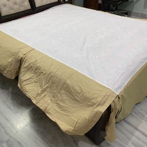 Bed sheet liners