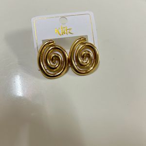 Spiral Studs