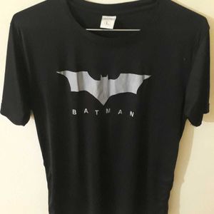 "Batman Black Logo T-Shirt"