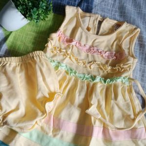 Little Baby Girl Frock With Bloomer