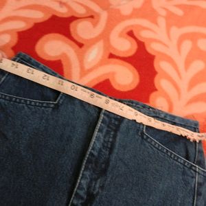 Straight Fit - 28 Waist Blue Jean