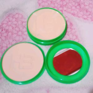 Huda Beauty Green Tea Compact Powder...