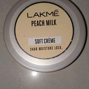 Lakme Peach Milk Soft Moisturizer