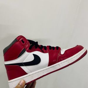 Nike Jordan 1 OG Chicago Lost And Found