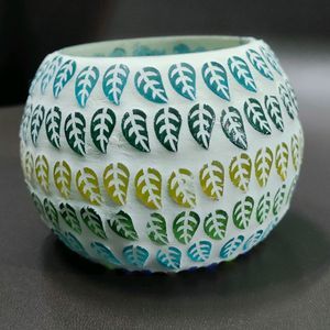 Petal Design Mosaic Glass Tealight Holder