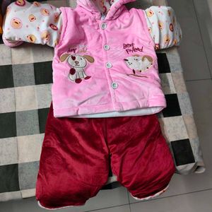 Girl's Woolen Clothes