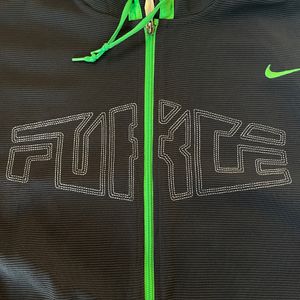 NIKE ZIPPER