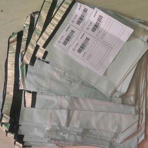 40 Labels & Shipping Bags