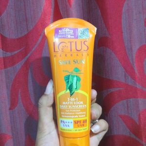 Lotus 3 In One Matte Daily Sunscreen