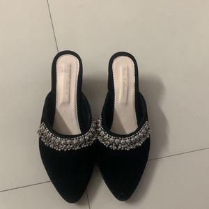 Black Sandals For Women