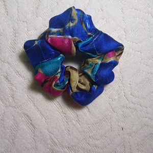 Mixed Colour Scrunchie