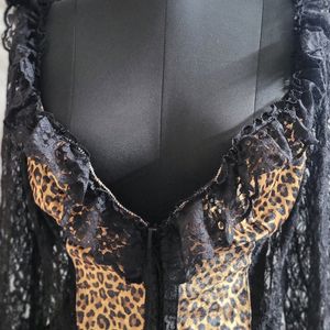 Black Tiger Ptd With Garter Top