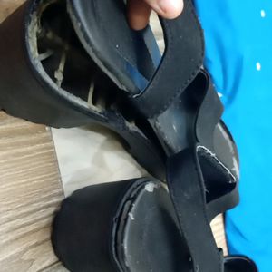 Sandal