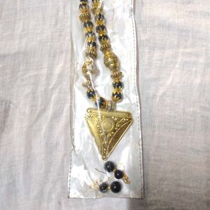 Black And Golden Beaded Necklace With Earings