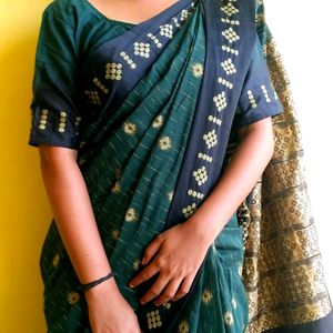 Printed Cotton Green Saree With Blouse