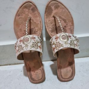 Mochi Ethnic Flats