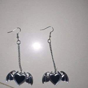 Grunge Heart Shaped Earrings