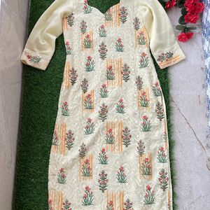 Rs 330 Only New Unuesd Chikankari Kurti