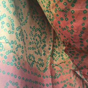 Mehendi Green Saree With Golden Border And Blouse