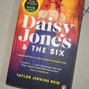 Daisy Jones And The Six Taylor Jenkins Reid