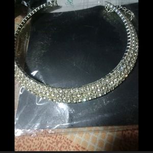 Trendy Women Silver Choker