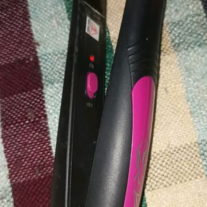 Nova Hair Straightener