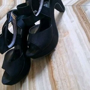 Black Heel With Zip