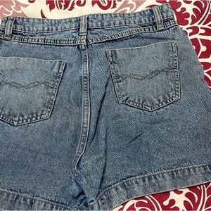 WESTSIDE DENIM SHORTS