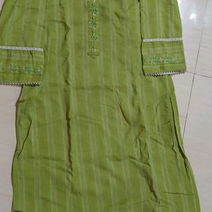 GREEN KURTA