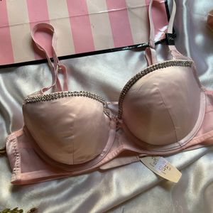 Victoria Secret Bra With Penty Set