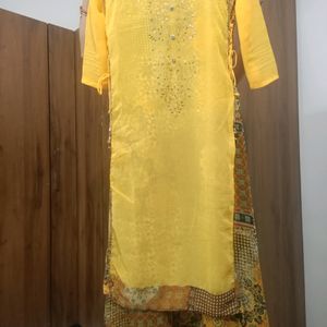 Long Kurti With Legging Dupatta