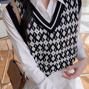 Black&White Knitted Top