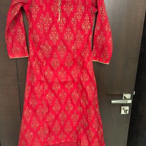 Red Kurti