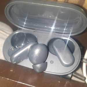 ONE Plus NORDS 2r EARBUDS