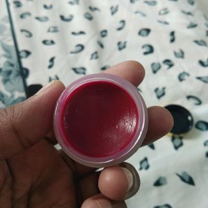 Liqid Lipstick And Lip Balm