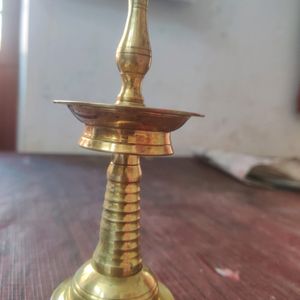 Small Pooja Vilakku