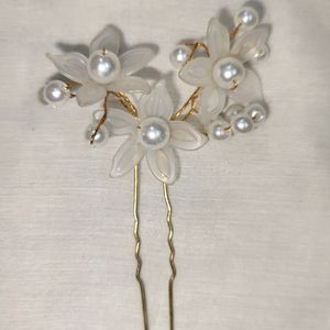 Hair Pearl Floral Pin