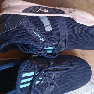 Very Comfortable unisex Sport Shoes