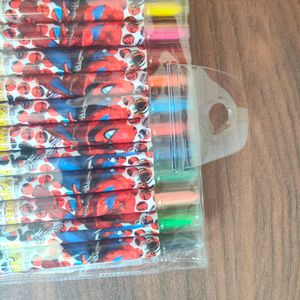 Spiderman Theme Rolling Crayons