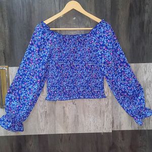 Cutie Long Sleeves Crop Top