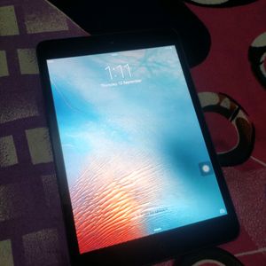 iPad Mini Excellent Condition Like New