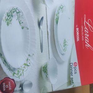 Borosil Dinner Set