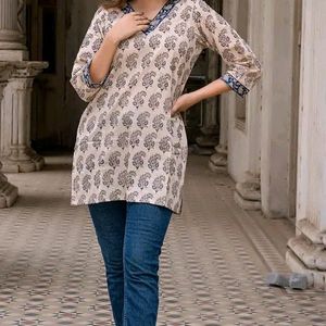 A Beautiful Short Kurti