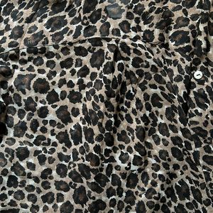 ANIMAL PRINT STRAIGHT TOP