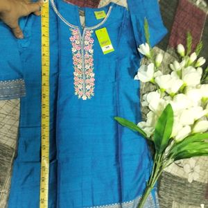 Blue 💙 Embroidered Kurta.