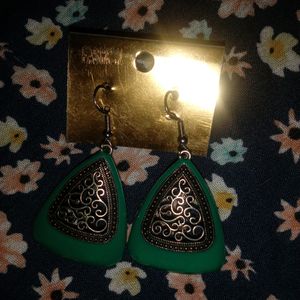 Earrings  & Tops